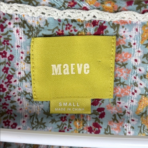 Anthropologie Floral Pleated Multicolor Button down Blouse Size small - Picture 2 of 9